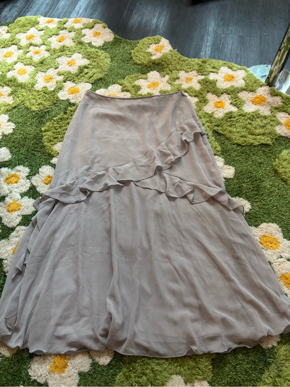 Women's Aritzia Vineyard Ruffled A-line Skirt
